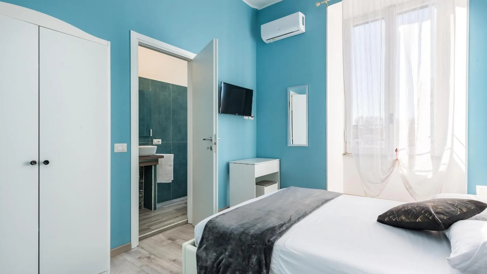 Mi Hotel Rome Center Metro Termini 0*,