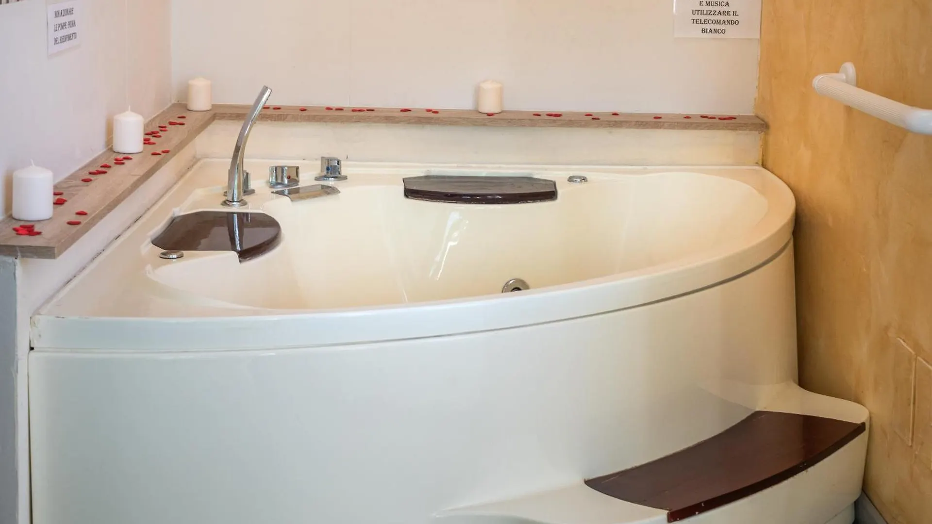 Mi Hotel Rome Center Metro Termini 0*,  Italia